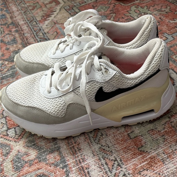 Nike Air Max SYSTM women's athletic shoes in white and photon dust - Picture 4 of 7